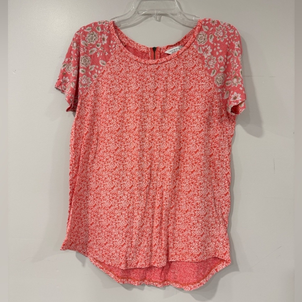 Lucky Brand Coral Floral Short Sleeve Top Size Medium
